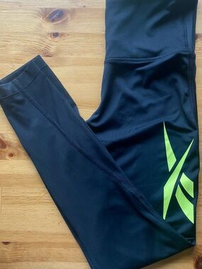 Reebok High-Waisted Performance Leggings – Black Compression Workout Pant
